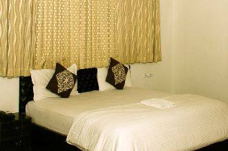 18 Square Lake View Boutique, Hyderabad 4